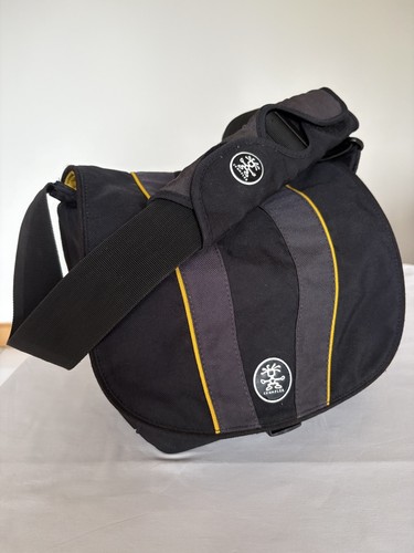 Nikon crumpler camera - /,