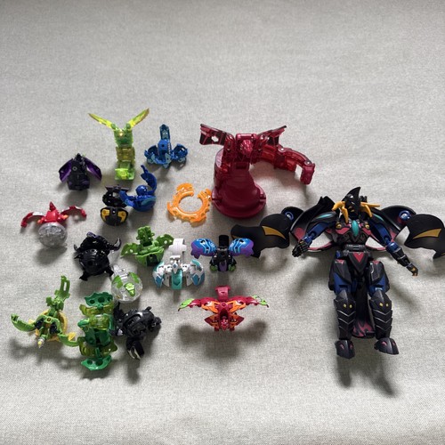 Huge bakugan bundle figures - 17,
