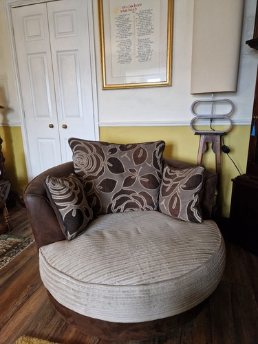Brown swivel cuddle - brown, love