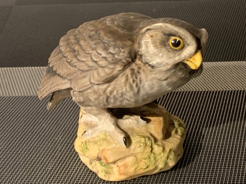 Aynsley porcelain little owl - little,