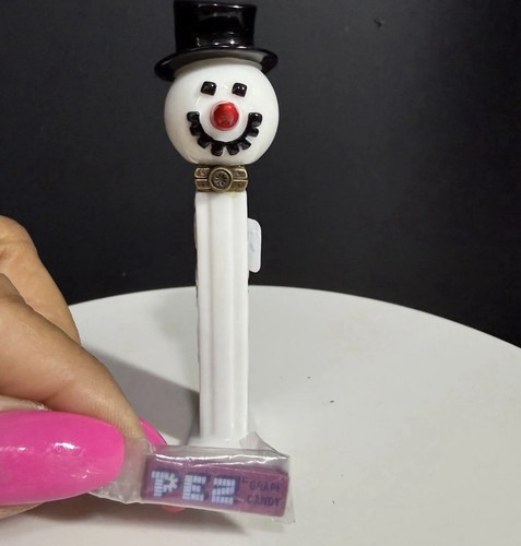 Loose collectible retired pez - retired,
