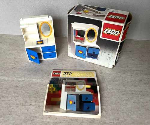 Lego homemaker set 272 - lego,