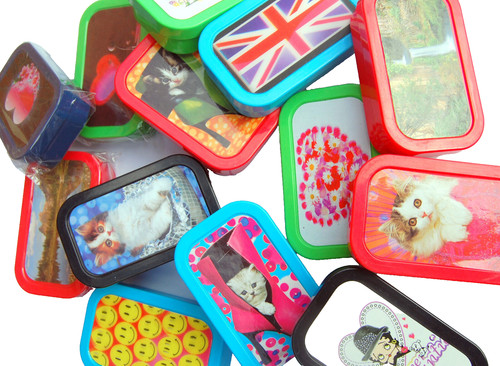 Plastic tobacco tin - x,