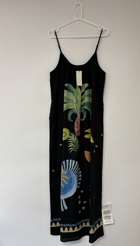Women never fully dressed - women's,
