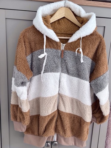 Hoodie - bear, look)