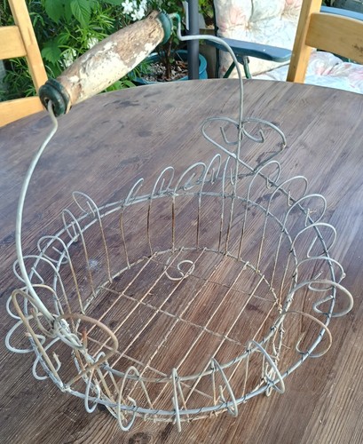 Decorative wire egg - decorative,