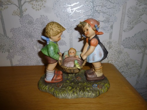 Goebel hummel figurine special - figurine,