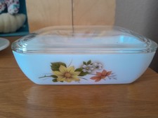 Vintage JAJ Pyrex “Autumn