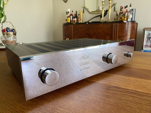 Malvalve mal valve preamp - preamp, one