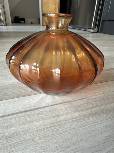 Pale red glass decorative - pale,