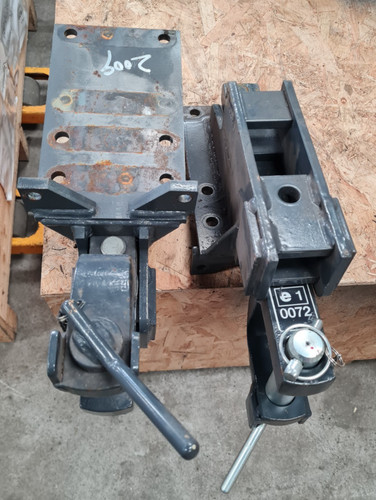 Kubota tractor tow hitch - tow,