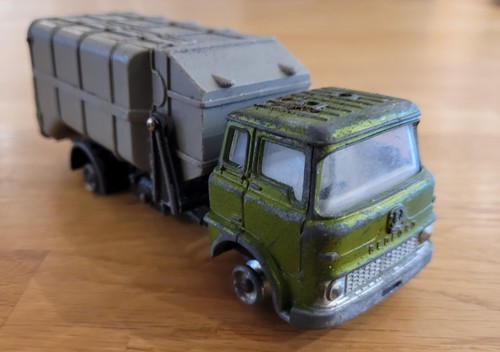 1960 vintage dinky - toys, no