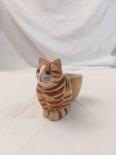 Quail pottery ginger tabby cat - quail,