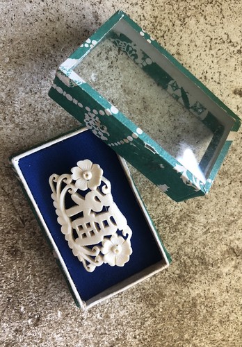 Vintage carved chinese brooch - chinese,