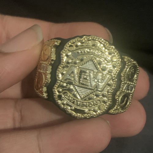 Aew world champion miniature - world,