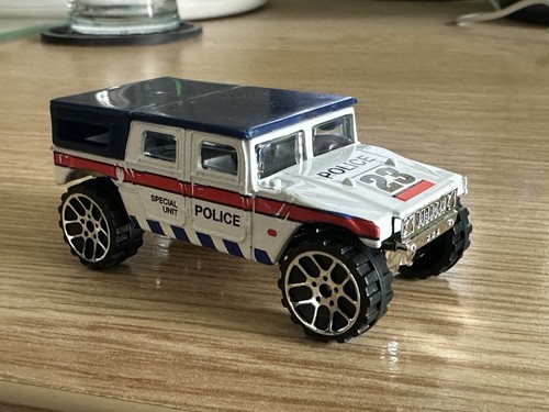 Unbranded police hummer - unbranded,