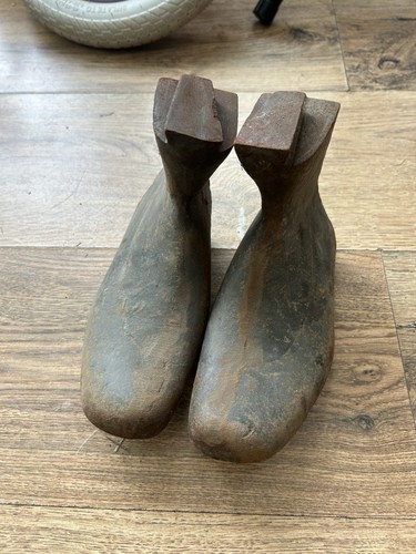 Pair vintage antique - of,