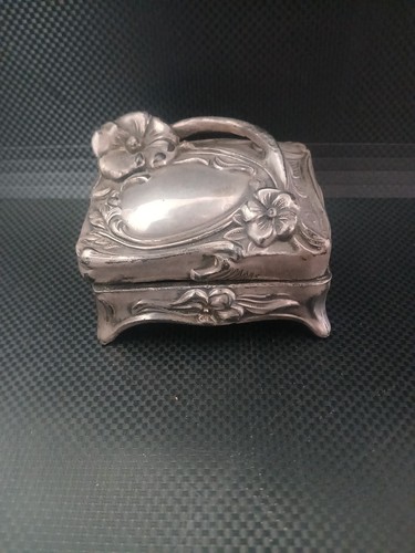 Antique art nouveau - antique,