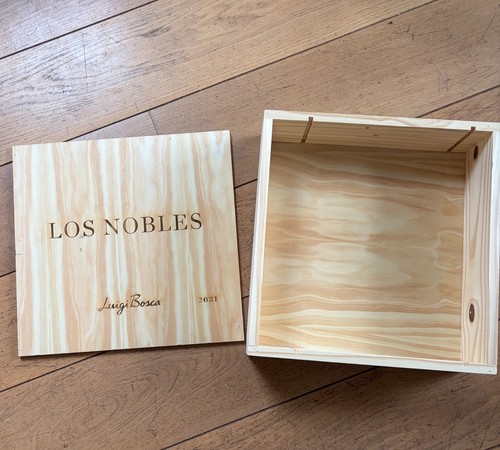 Empty wooden wine box - empty,
