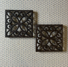 Cast Iron Square Shaped Trivet (Pack of 2) Sauce Pan Pot Table Holder Stand