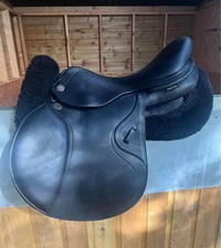 Prestige Saddle Balck 17" 
