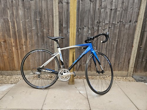Giant defy road bike - giant,