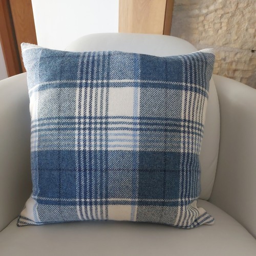 Laura ashley 100 - ashley, wool