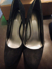 Ladies Graceland SUEDE SHOES SIZE 6 (EU 40) NEW