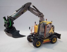 Volvo EWR 150E wheeled excavator. 1/32  AT - COLLECTIONS