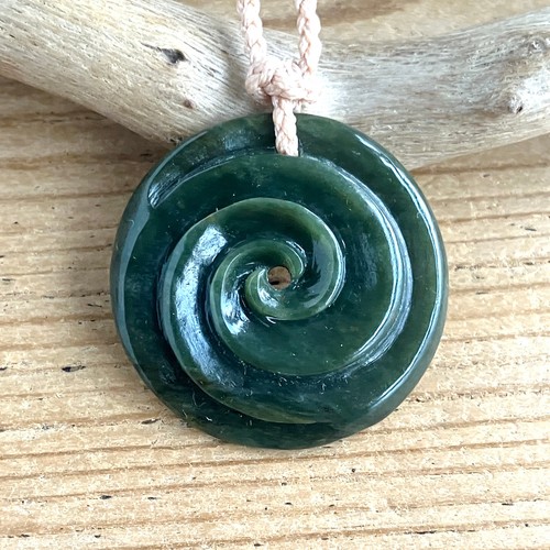Small new zealand pounamu - small,