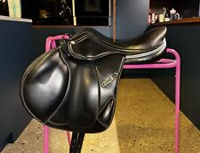 Amerigo Monoflap jump saddle 17’5 MW 