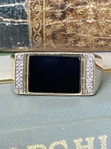Gents 9ct gold onyx - 9ct, &