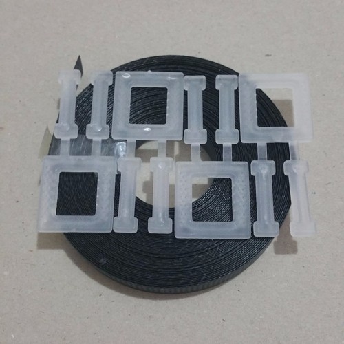 Hand parcel box strapping kit