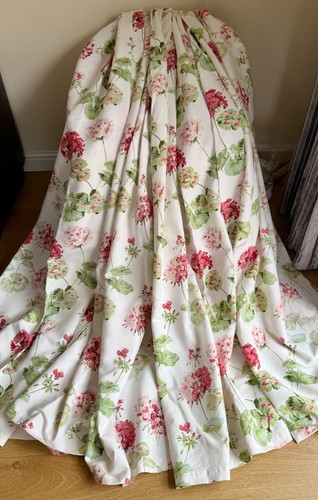 Stunning original laura ashley - laura,