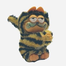 Garfield Soft Plush Toy Hugger
