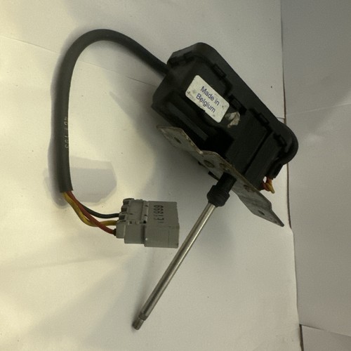 Volvo 850 headlight wiper - volvo,
