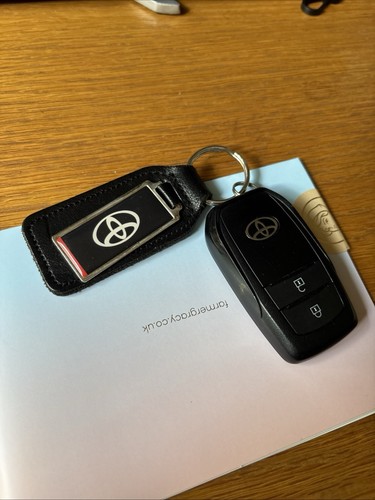 Genuine toyota corolla remote - genuine,