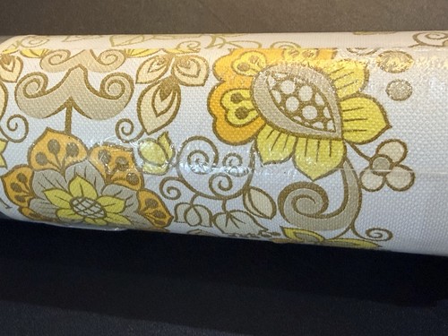 Crown vinyl wallpaper roll - crown,