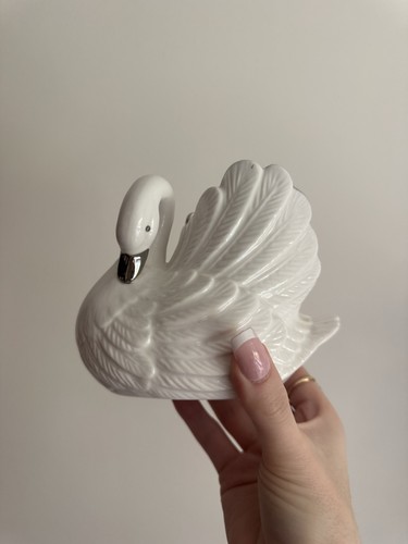 Laura ashley white - ashley, swan