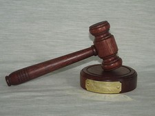 SMALL MAHOGANY GAVEL & BLOCK