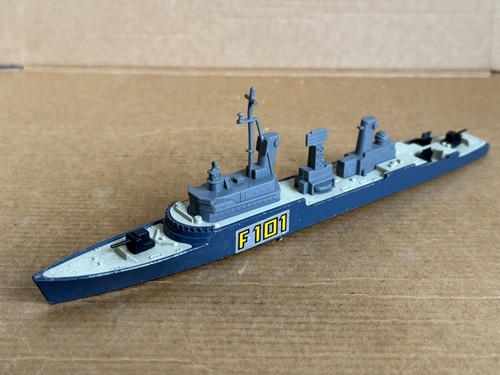 Matchbox sea kings frigate - kings,