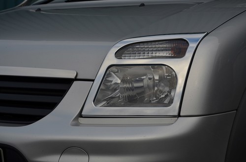 Chrome front headlight trim - chrome,