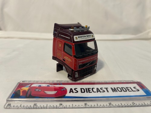Corgi modern truck - corgi, volvo