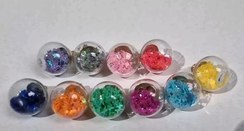 Small glass baubles - x,