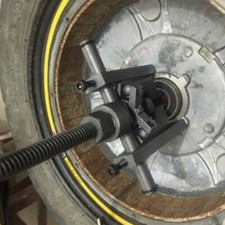 3-jaw Pilot Bearing Puller Inner Wheel Gear Extractor Car Motorcycle Hand Tool