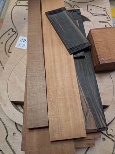 J45 mould and tonewood 12302 - j45,