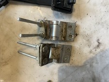 VW T5 2009 2.5 Tdi SWB Tailgate Hinges