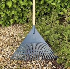 Garden Lawn Leaf Rake 20 Tooth