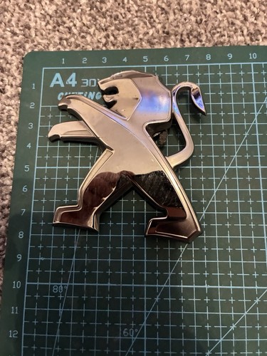 Peugeot tailgate logo badge - peugeot,