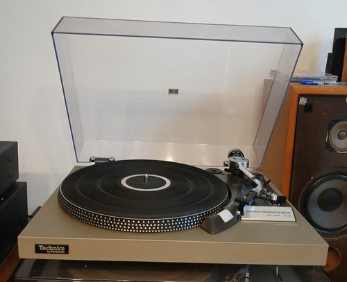 Technics turntable w - technics, sl-23